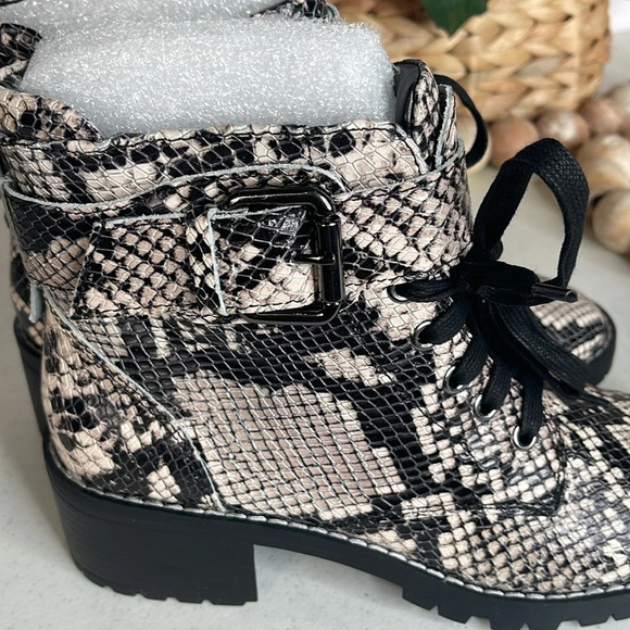 BCBGeneration Nubi Lug Sole Combat Bootie 7.5/38 Snake print - Picture 8 of 12